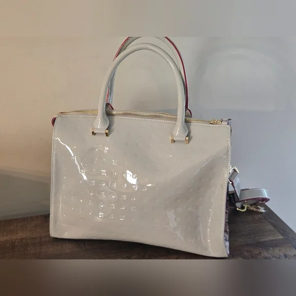 Arcadia bag Light Gray Patent Leather Tote Bag - Picture 4 of 13